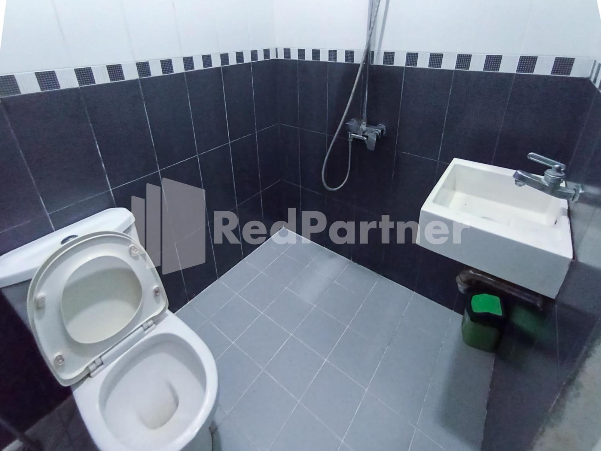 Nillo Hotel Kebumen Mitra Reddoorz Zewnętrze zdjęcie