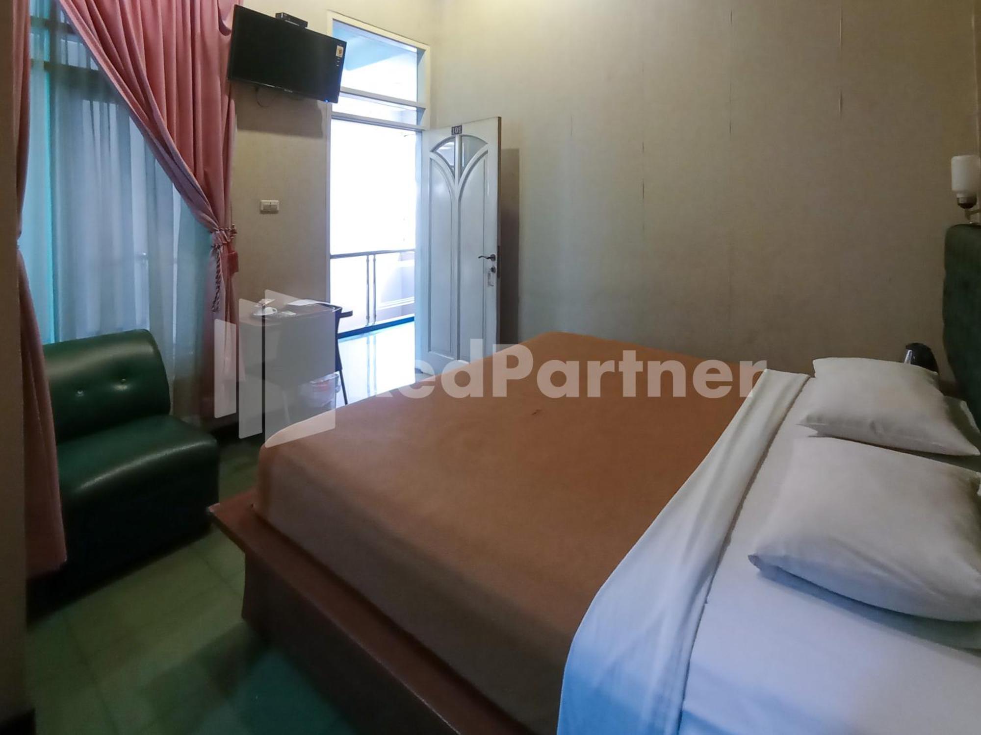 Nillo Hotel Kebumen Mitra Reddoorz Zewnętrze zdjęcie