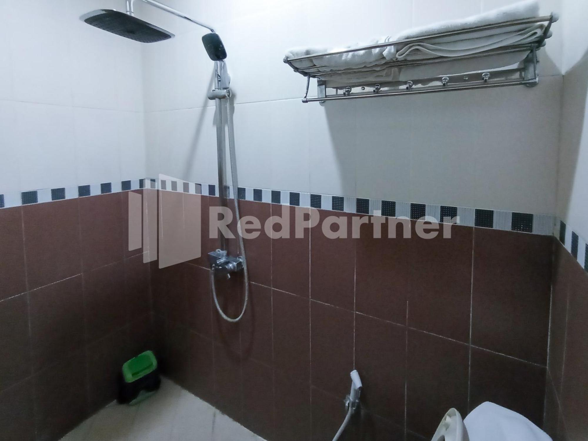 Nillo Hotel Kebumen Mitra Reddoorz Zewnętrze zdjęcie