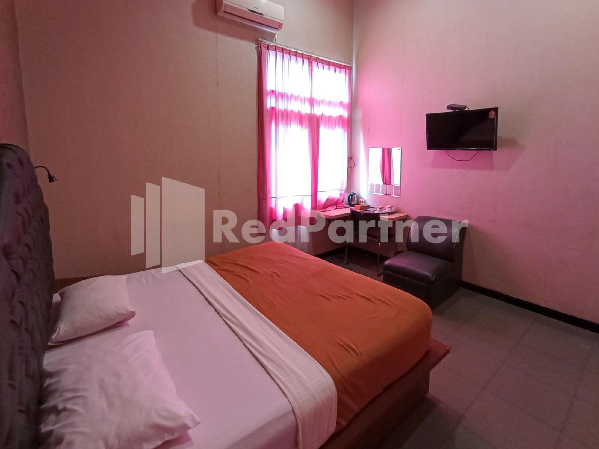 Nillo Hotel Kebumen Mitra Reddoorz Zewnętrze zdjęcie